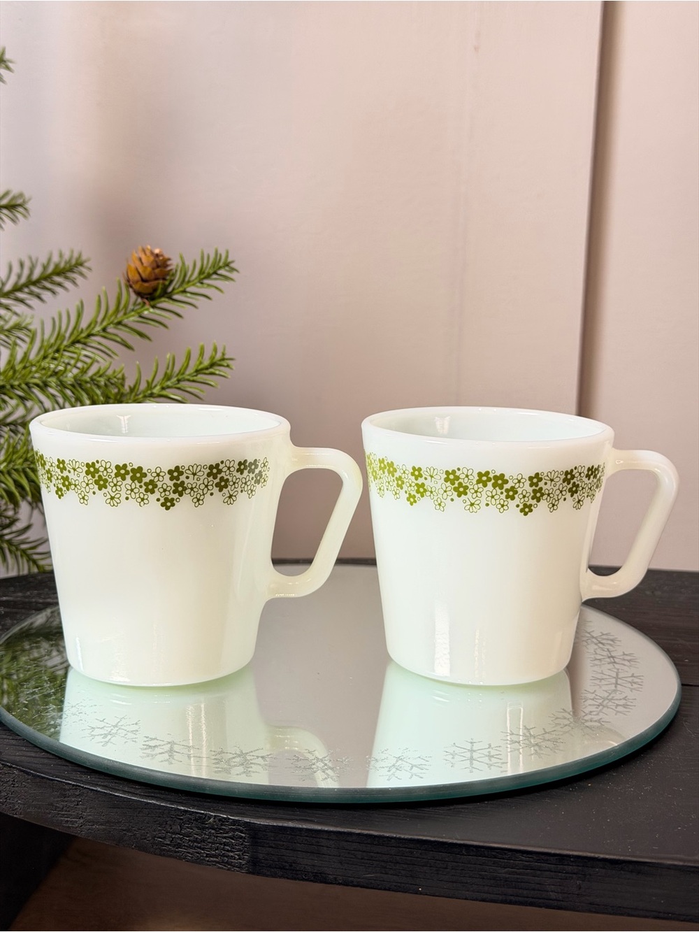 VTG 1970’s Pyrex Spring Blossom Green Mugs Milk Glass Crazy Daisy Cups Set of 2